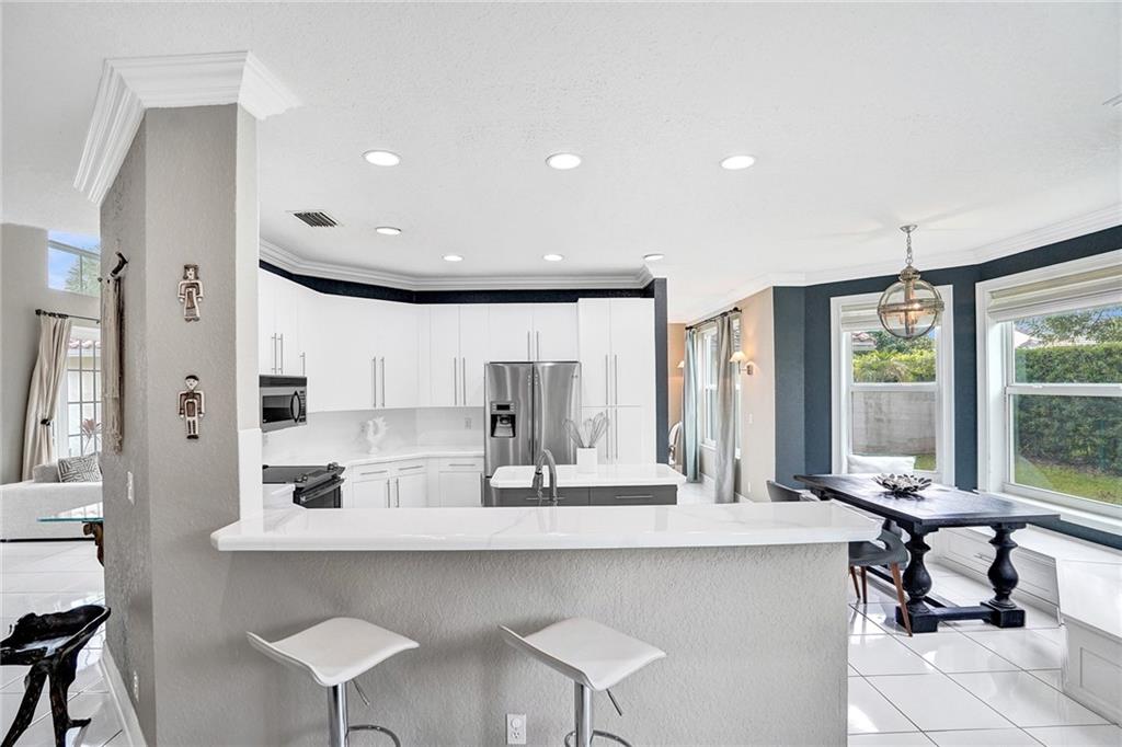 HARBOUR SPRINGS AT MISSIO - Residential