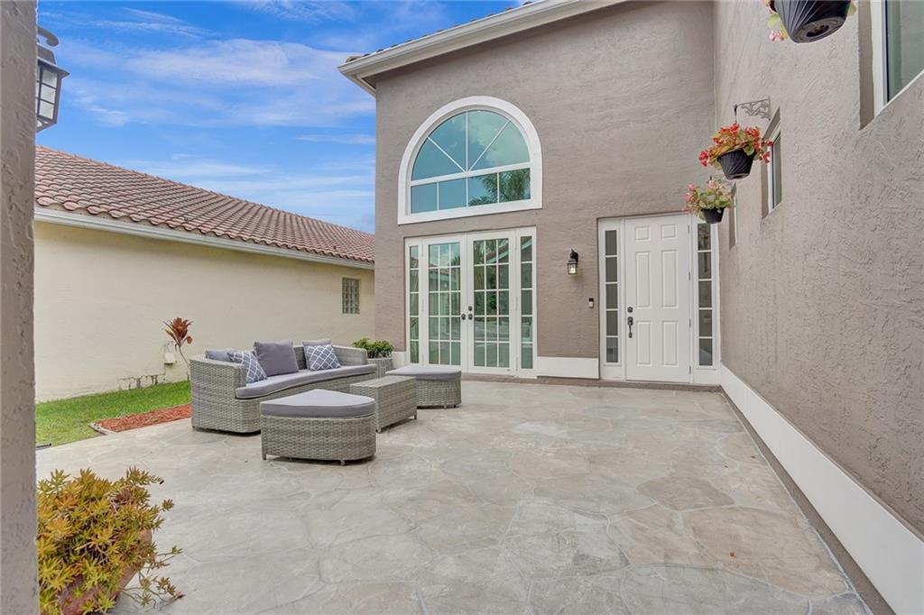 HARBOUR SPRINGS AT MISSIO - Residential