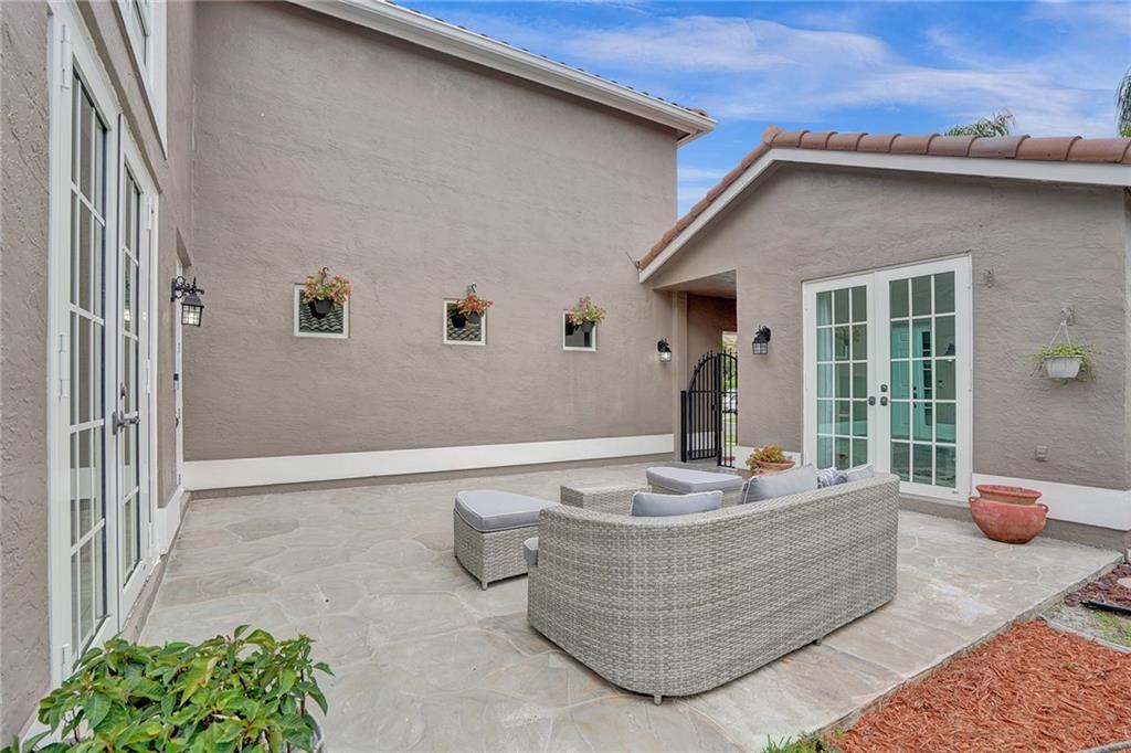 HARBOUR SPRINGS AT MISSIO - Residential