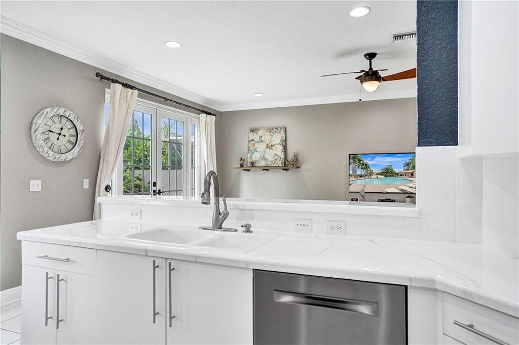 HARBOUR SPRINGS AT MISSIO - Residential