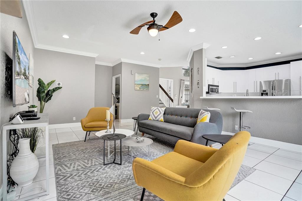 HARBOUR SPRINGS AT MISSIO - Residential