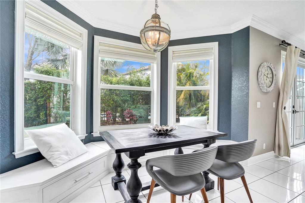 HARBOUR SPRINGS AT MISSIO - Residential