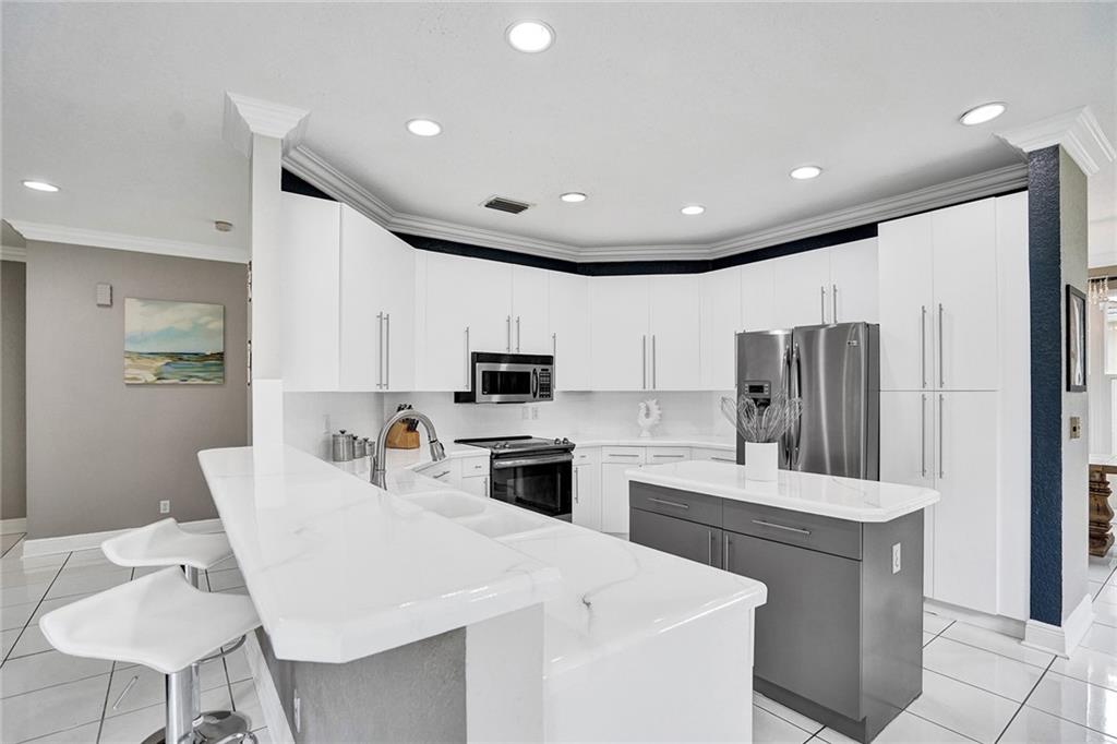 HARBOUR SPRINGS AT MISSIO - Residential