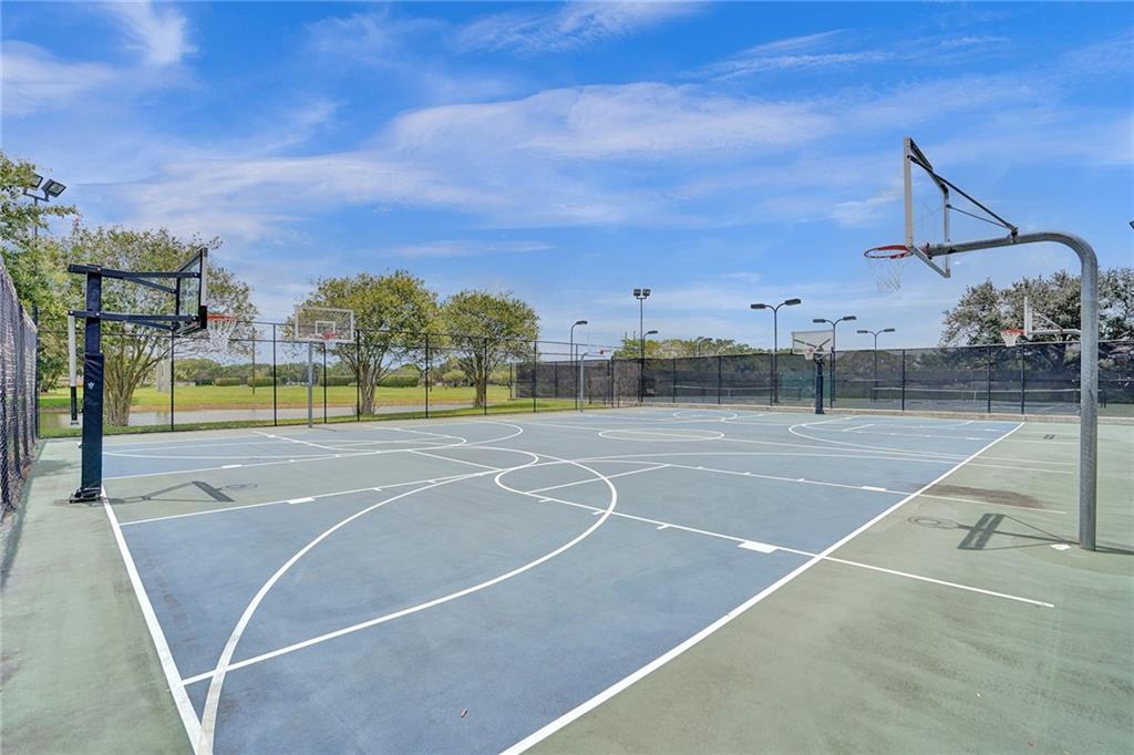 HARBOUR SPRINGS AT MISSIO - Residential