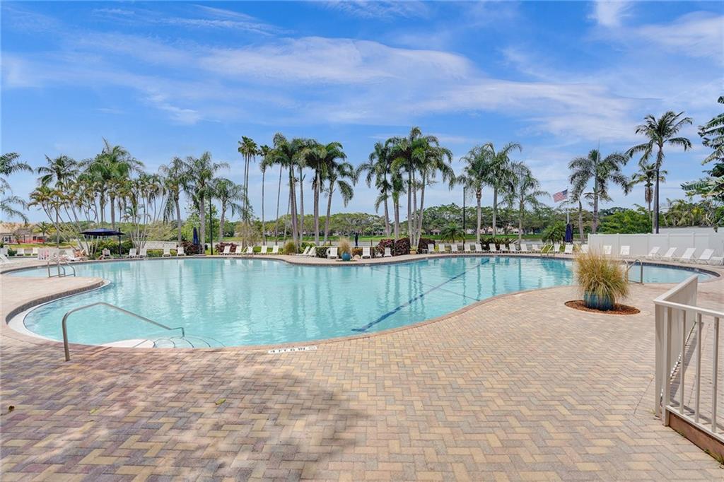 HARBOUR SPRINGS AT MISSIO - Residential