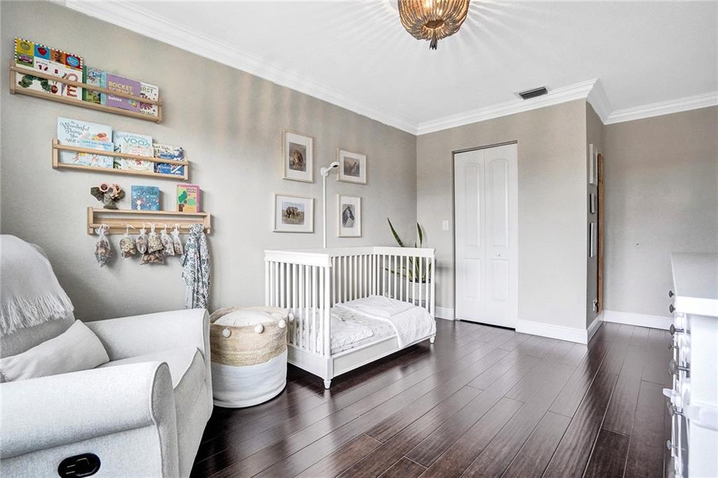 HARBOUR SPRINGS AT MISSIO - Residential