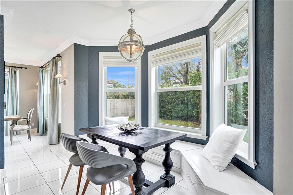 HARBOUR SPRINGS AT MISSIO - Residential