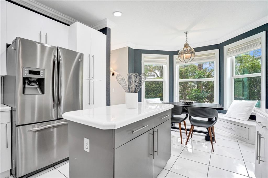 HARBOUR SPRINGS AT MISSIO - Residential