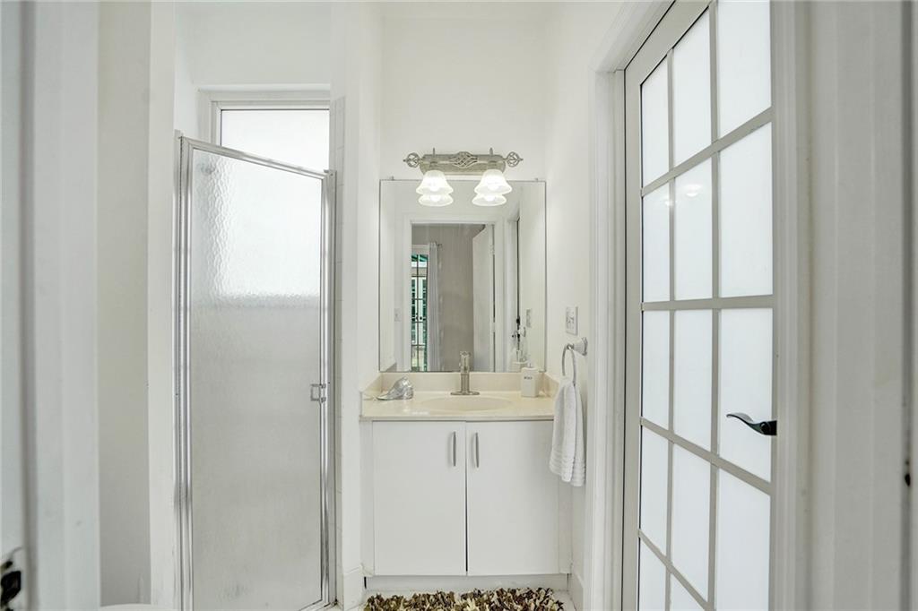 HARBOUR SPRINGS AT MISSIO - Residential