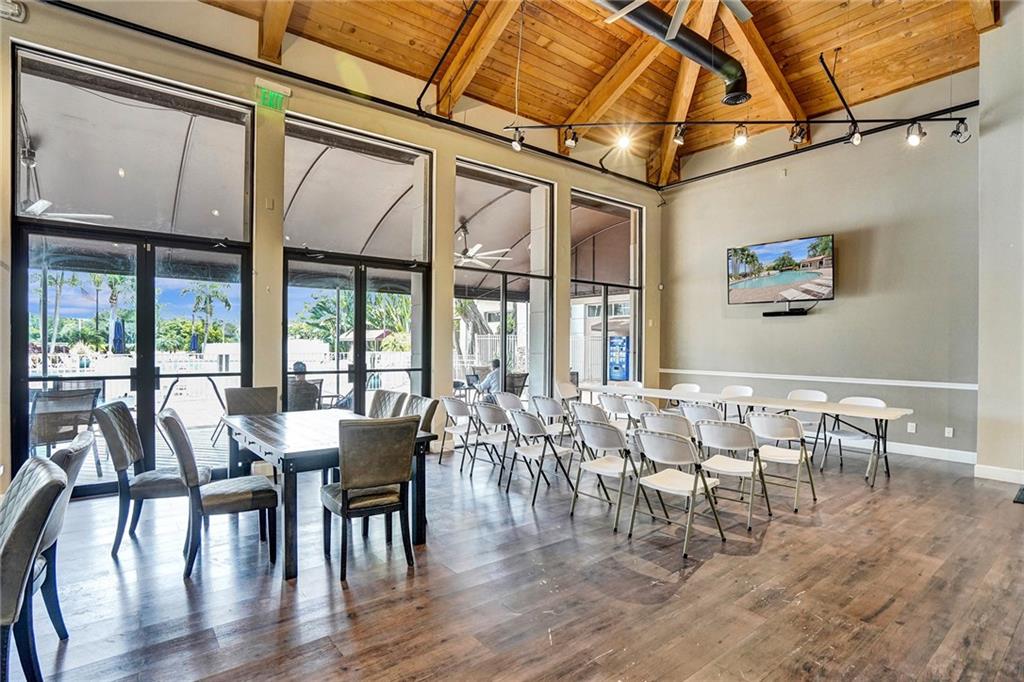 HARBOUR SPRINGS AT MISSIO - Residential