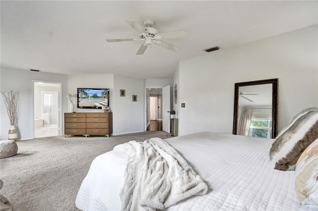 HARBOUR SPRINGS AT MISSIO - Residential