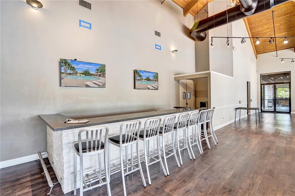 HARBOUR SPRINGS AT MISSIO - Residential