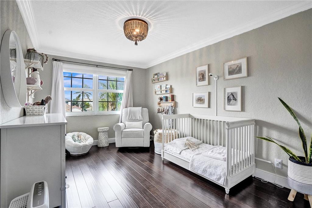 HARBOUR SPRINGS AT MISSIO - Residential