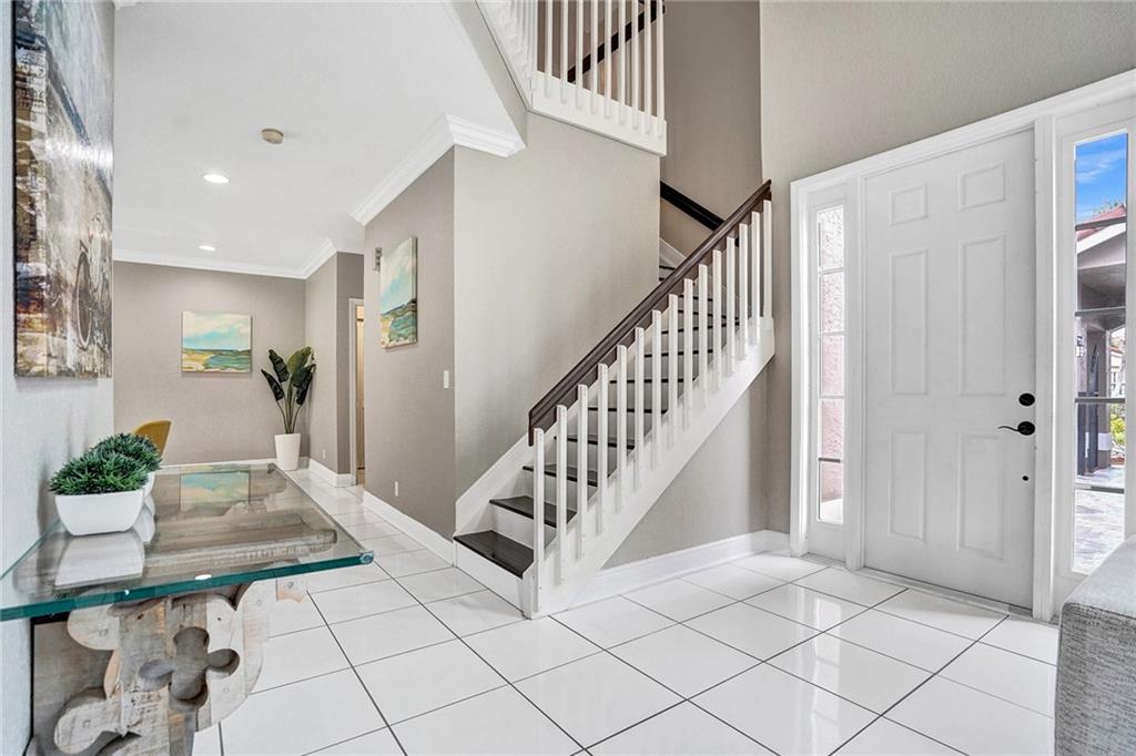 HARBOUR SPRINGS AT MISSIO - Residential