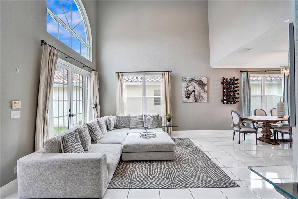 HARBOUR SPRINGS AT MISSIO - Residential