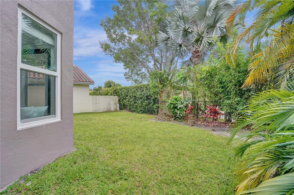 HARBOUR SPRINGS AT MISSIO - Residential