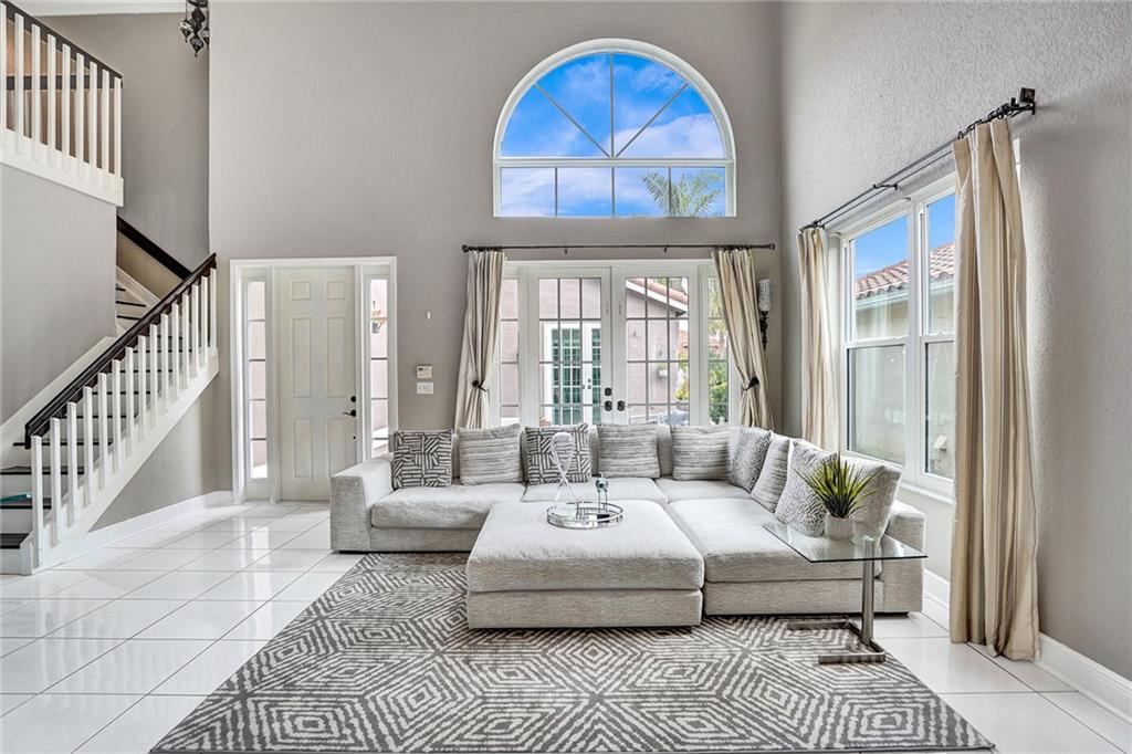 HARBOUR SPRINGS AT MISSIO - Residential