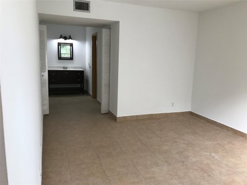 Tiny photo for 4394 NW 9th Avenue #21-3a, Deerfield Beach, FL 33064 (MLS # F10539962)