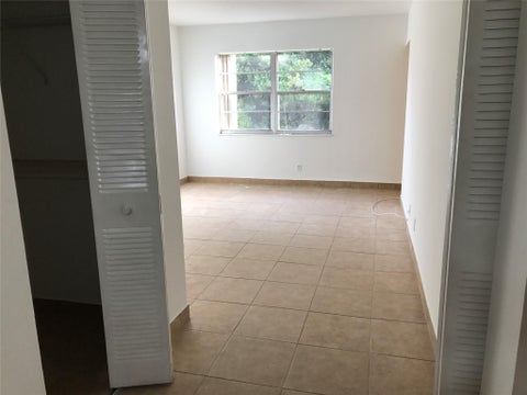 Tiny photo for 4394 NW 9th Avenue #21-3a, Deerfield Beach, FL 33064 (MLS # F10539962)