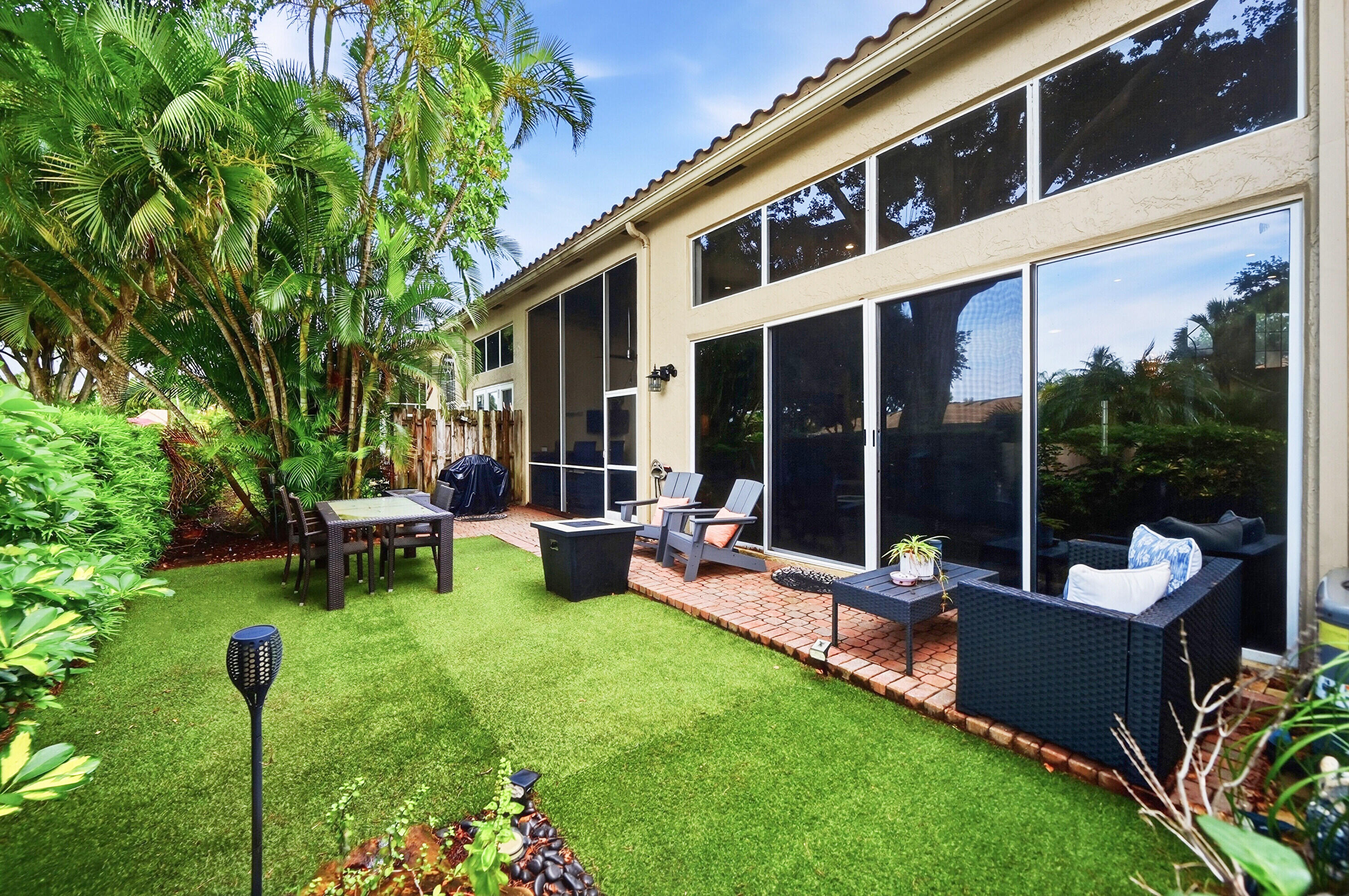 FAIRWAYS AT BOCA GOLF & TENNIS - Residential