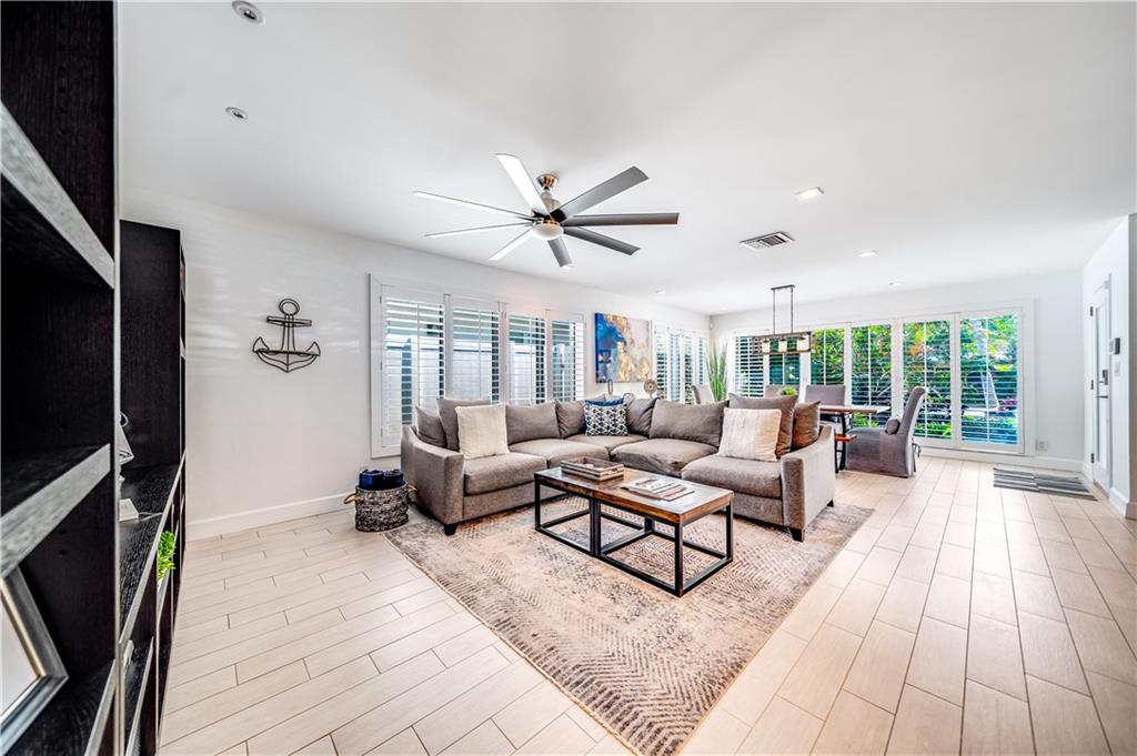 Las Olas By The Sea Ext 7 - Residential