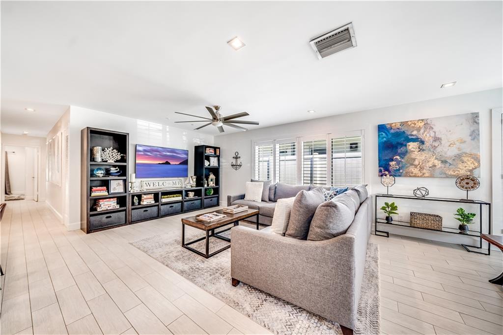 Las Olas By The Sea Ext 7 - Residential