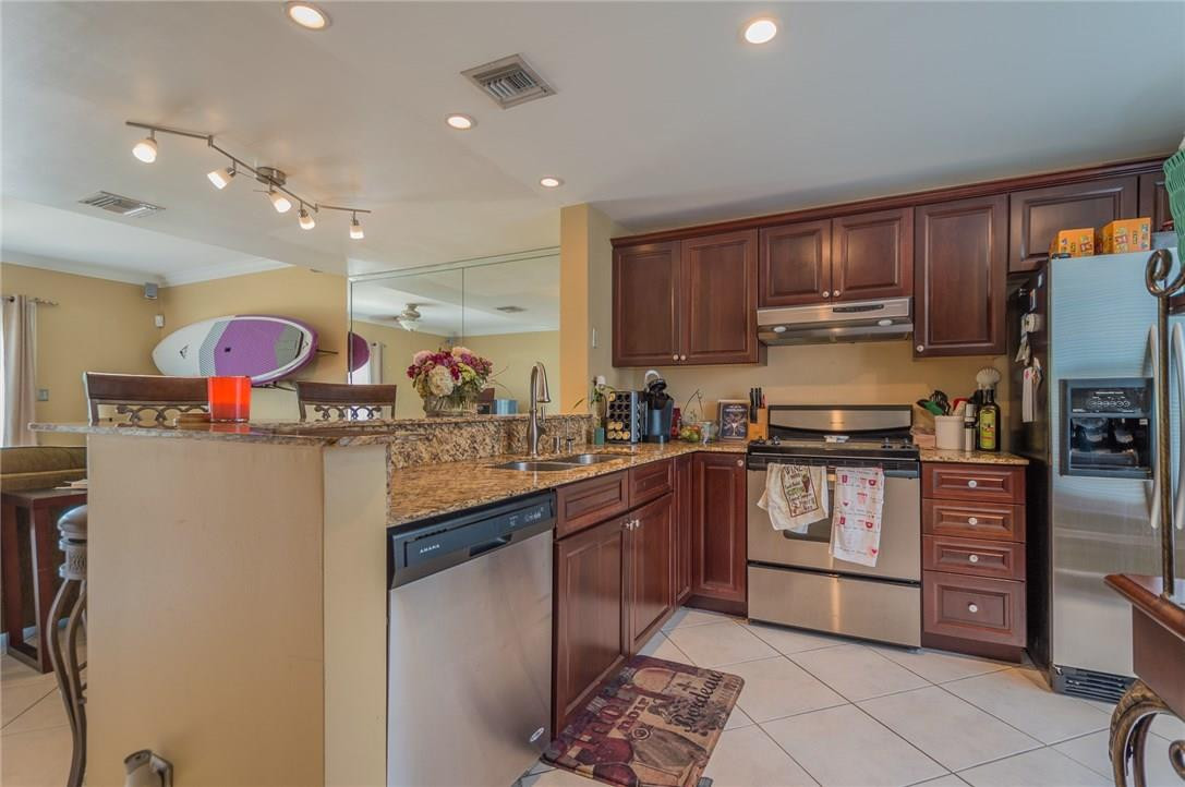 Edgewater Townhome - Residential