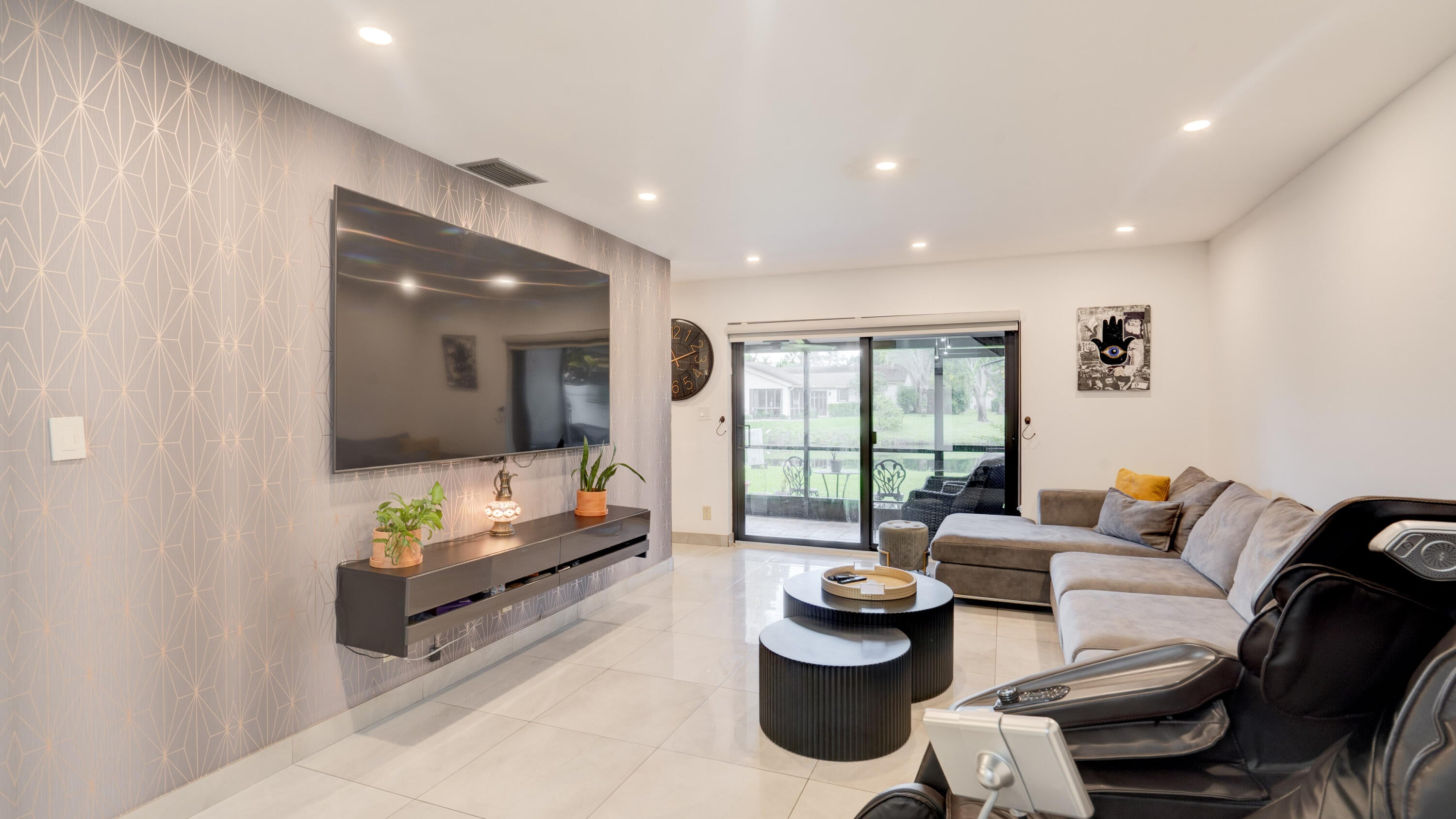 2235 NW 45th Avenue