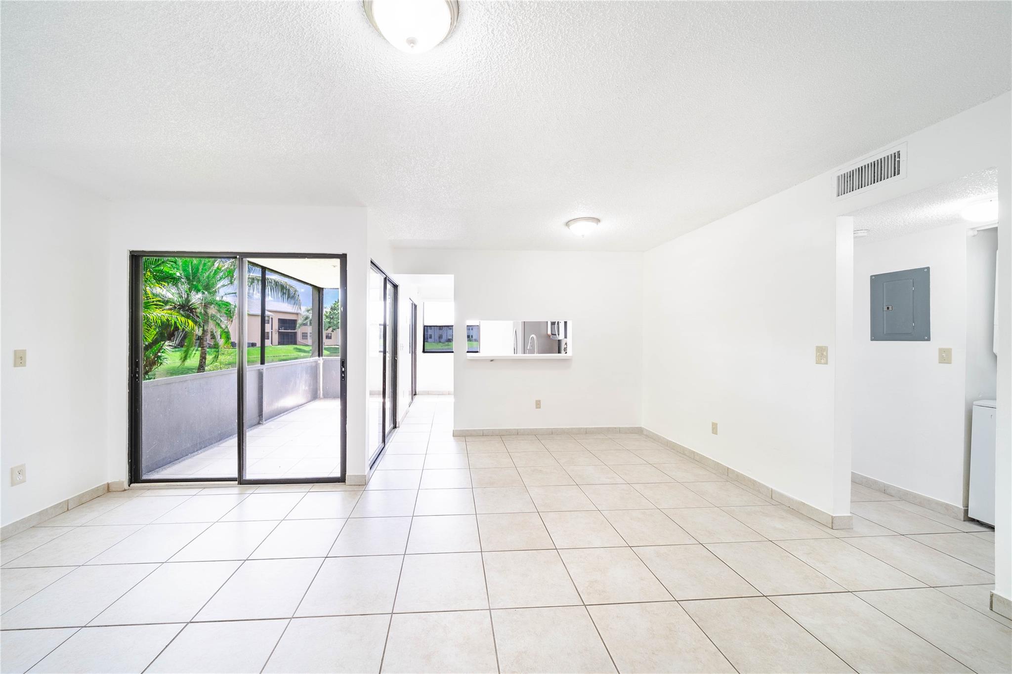 Lakeshore Condo - Residential Lease
