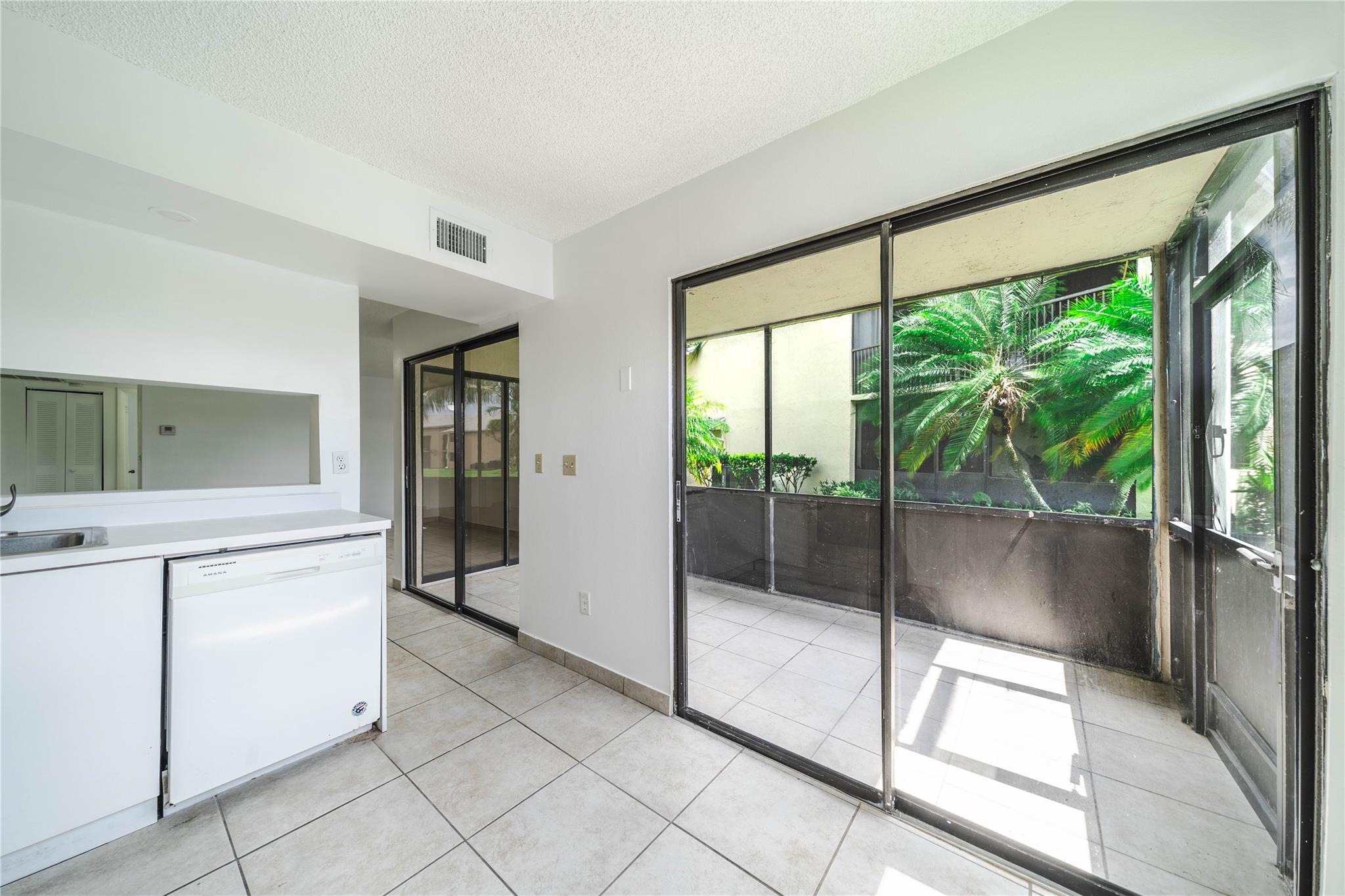 Lakeshore Condo - Residential Lease