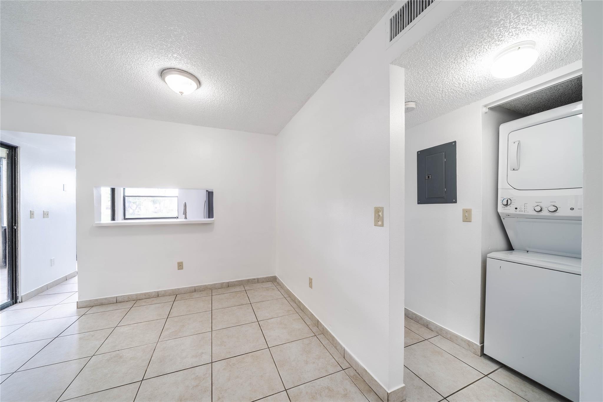 Lakeshore Condo - Residential Lease