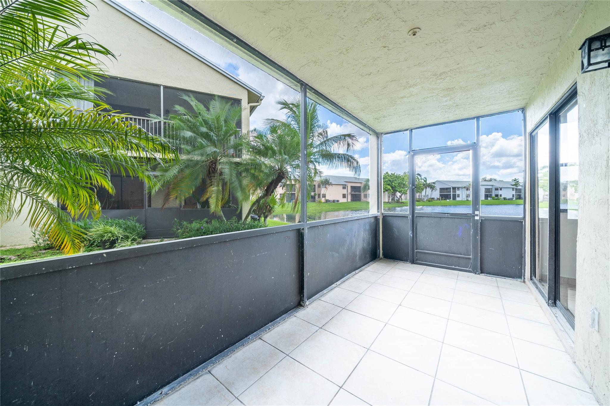 Lakeshore Condo - Residential Lease