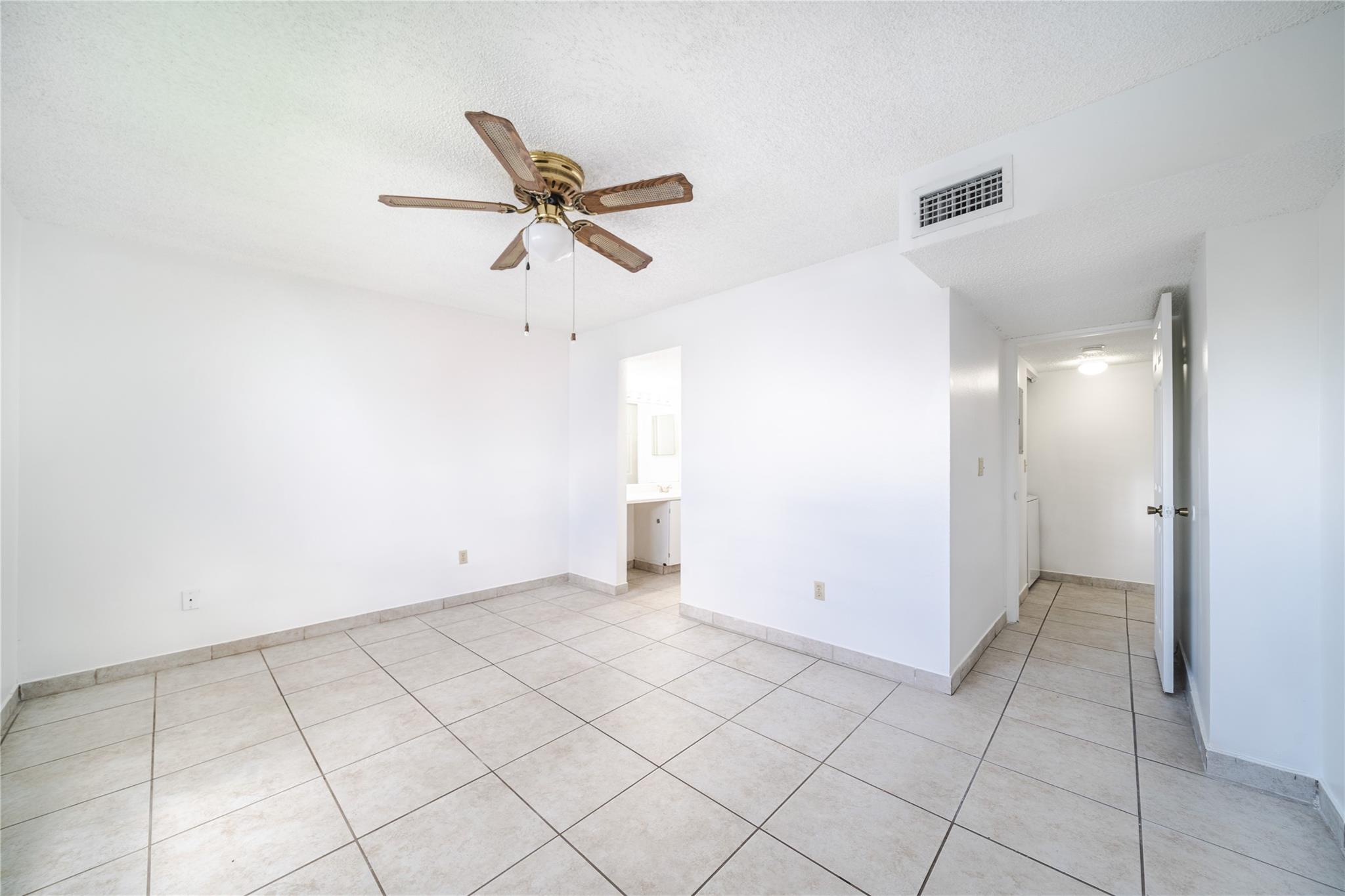 Lakeshore Condo - Residential Lease