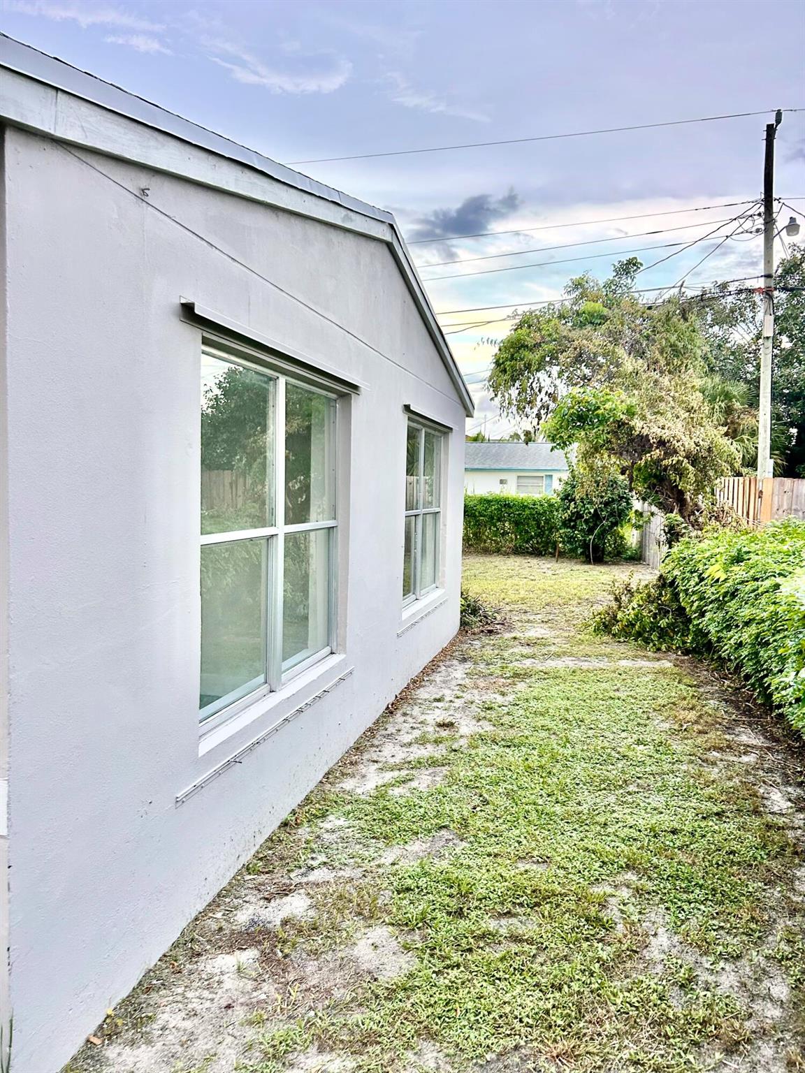 MONROE HEIGHTS - Residential
