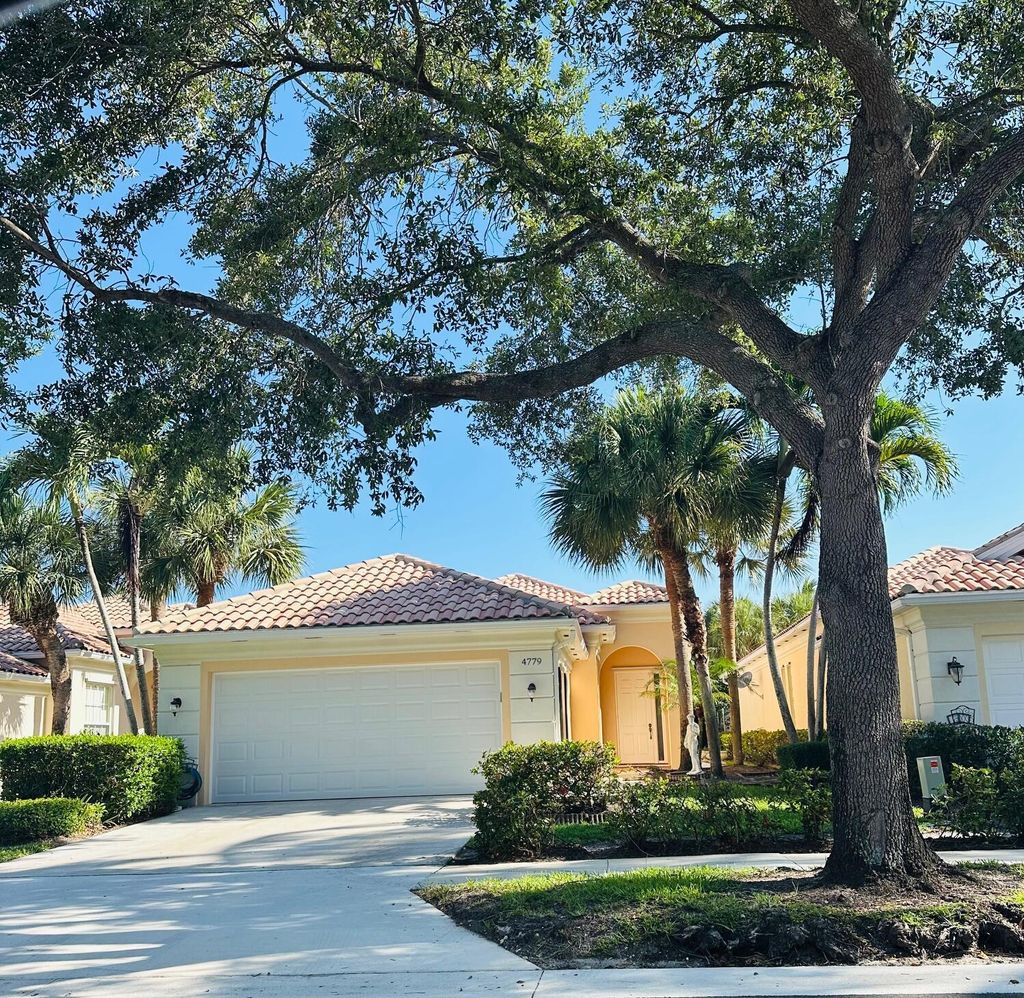 Photo of 4779 Blossom Drive, Delray Beach, FL 33445 (MLS # R10994348)