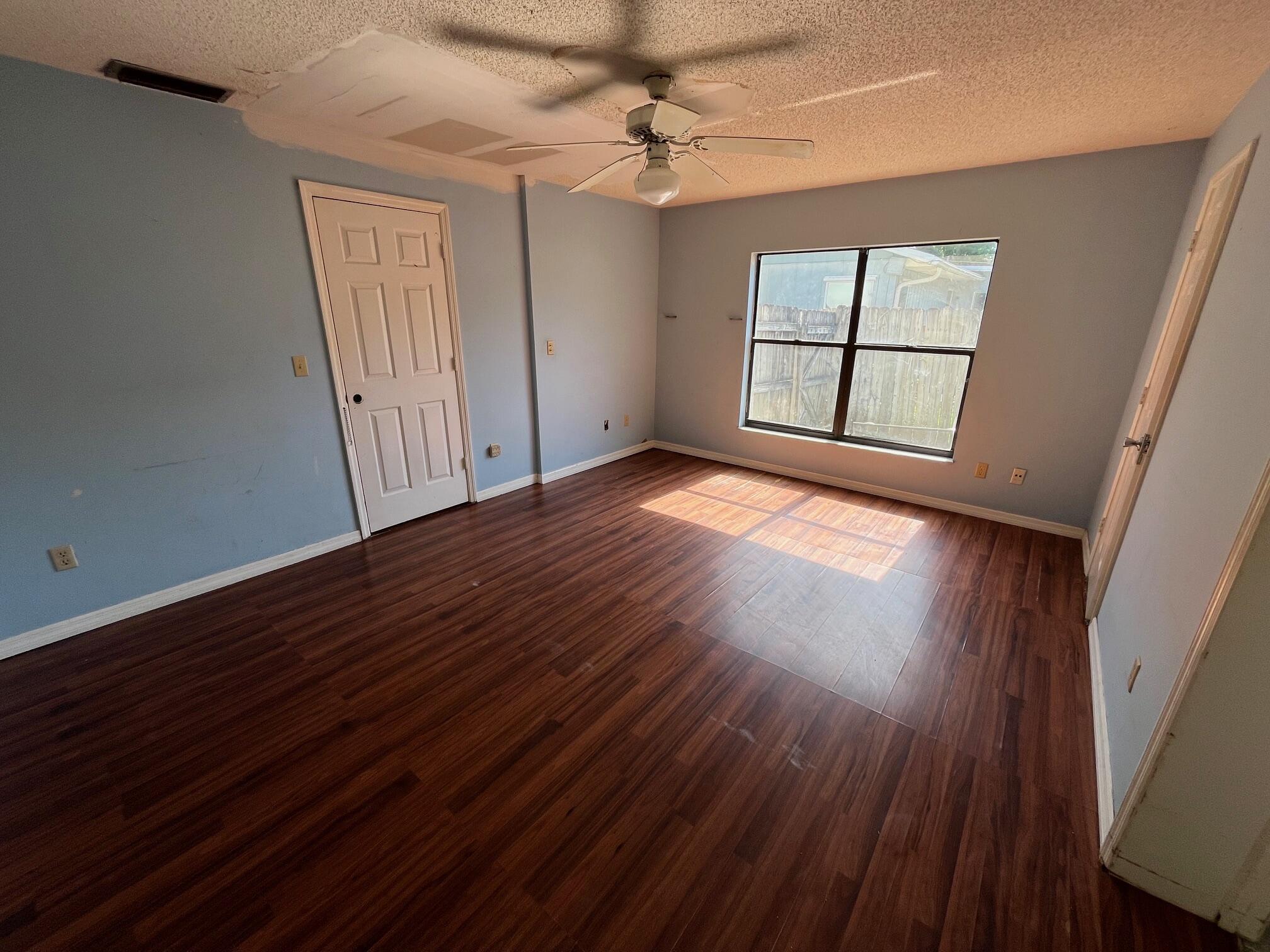 ROYAL POINCIANA PARK NO 1 - Residential