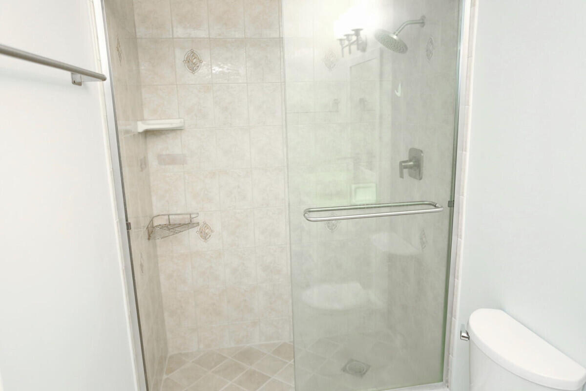 BOCA WALK - Residential Lease