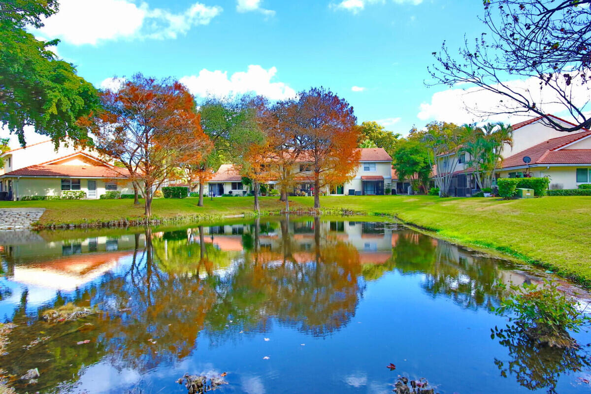 BOCA WALK - Residential Lease