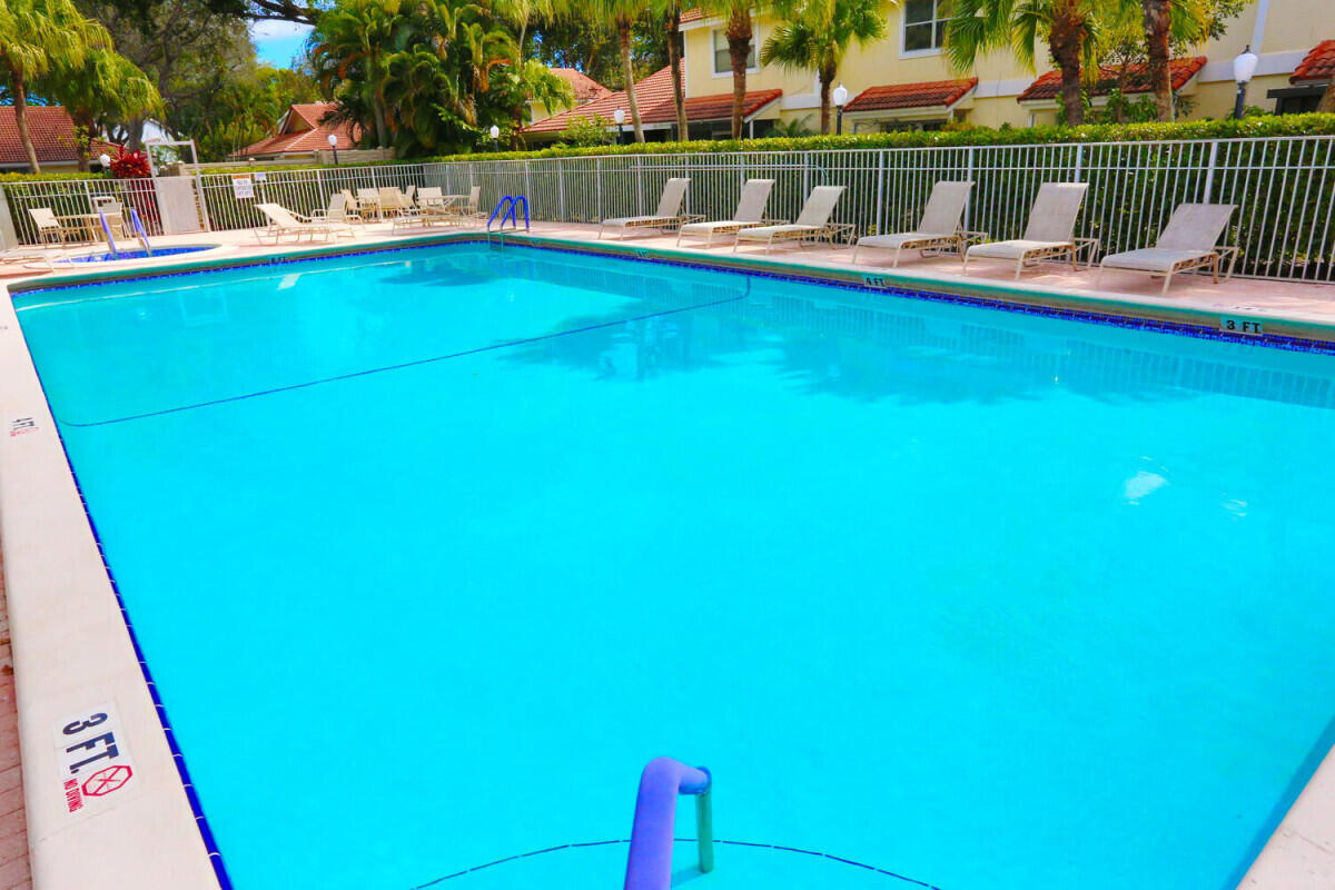 BOCA WALK - Residential Lease