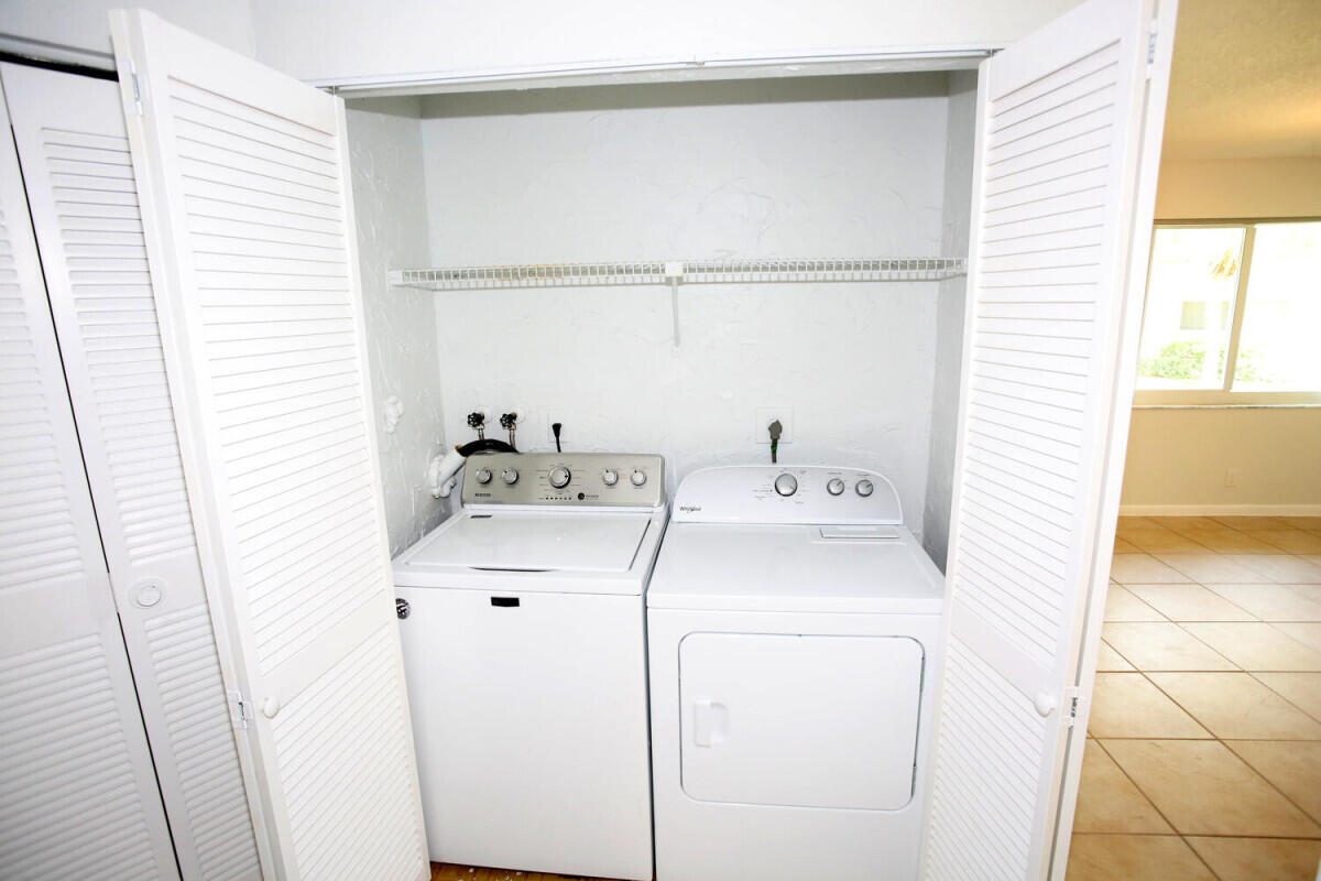 BOCA WALK - Residential Lease