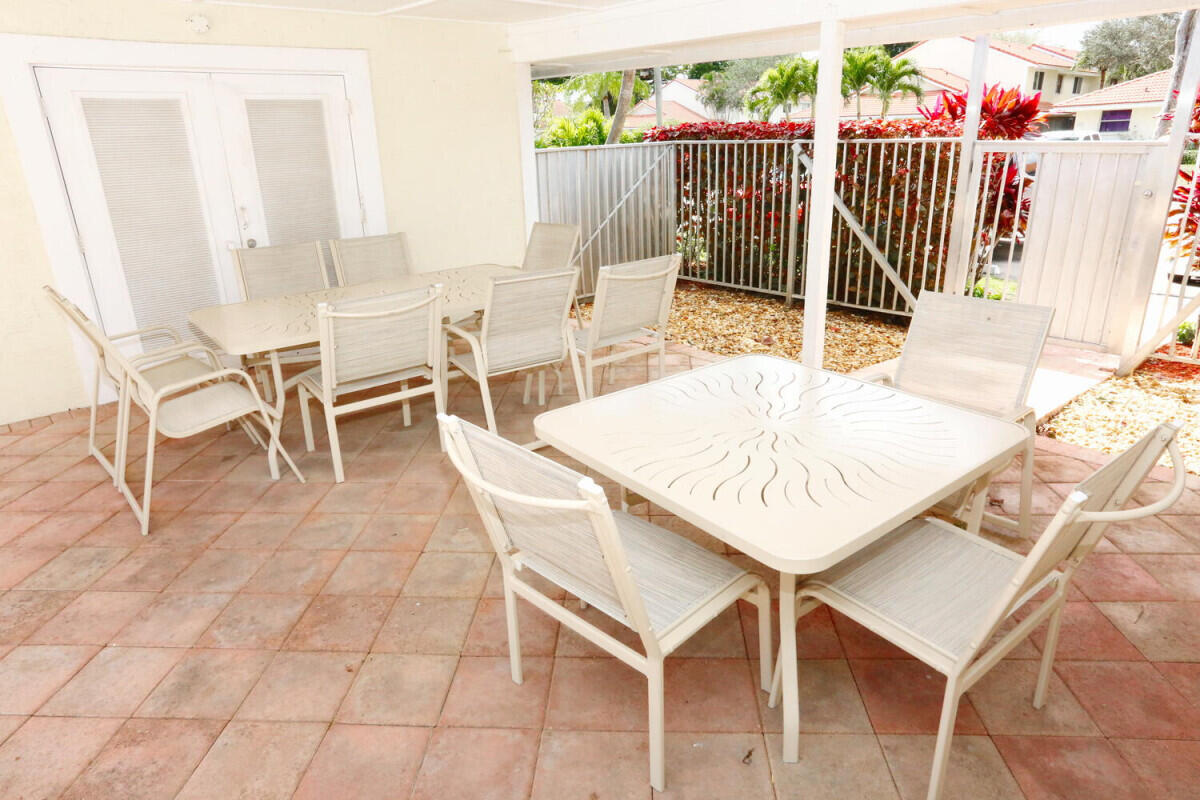 BOCA WALK - Residential Lease