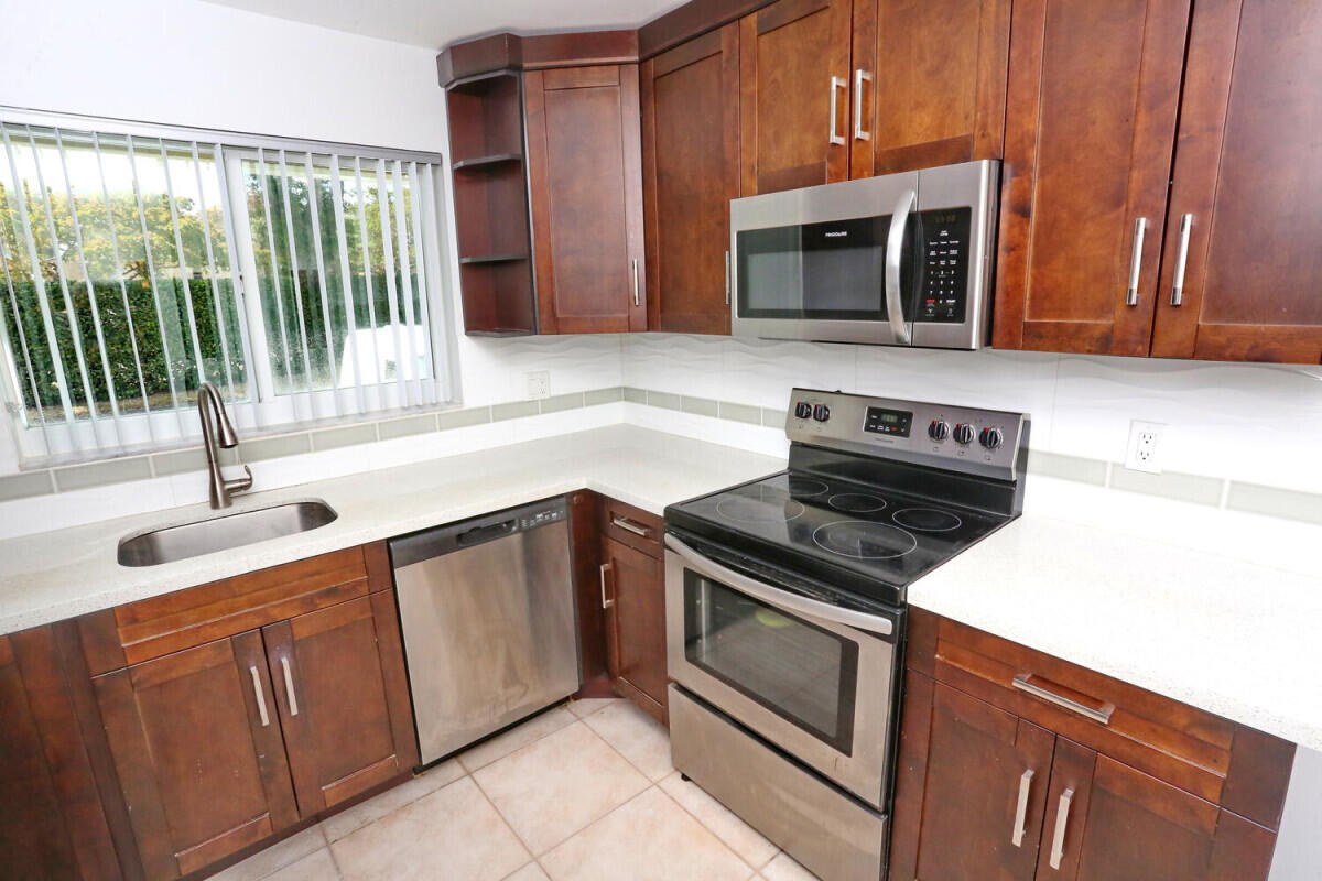 BOCA WALK - Residential Lease