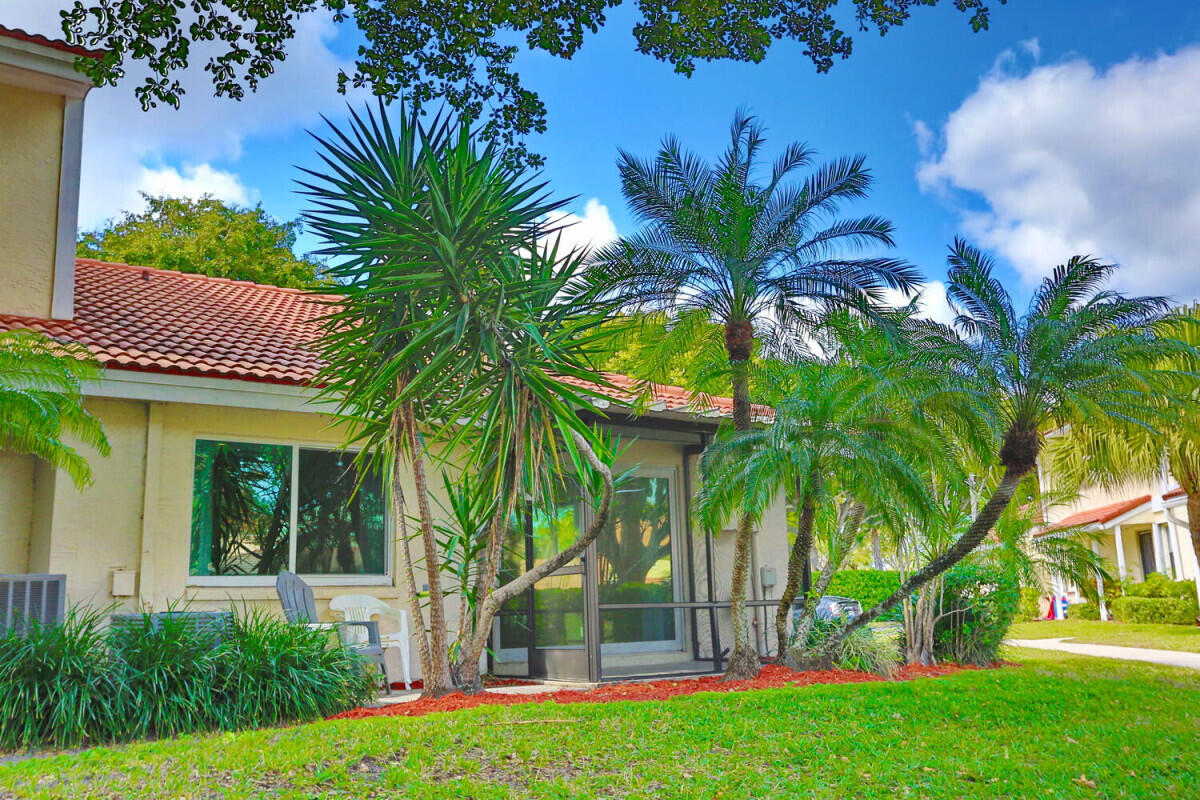 BOCA WALK - Residential Lease