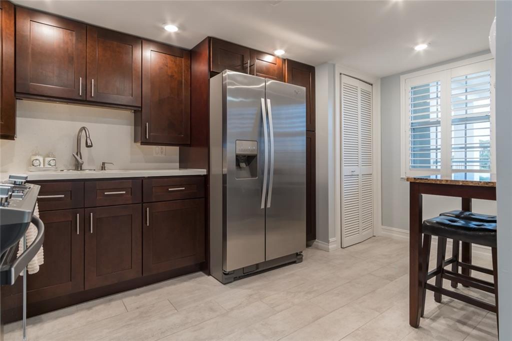 PALM AIRE COUNTRY CLUB - Residential