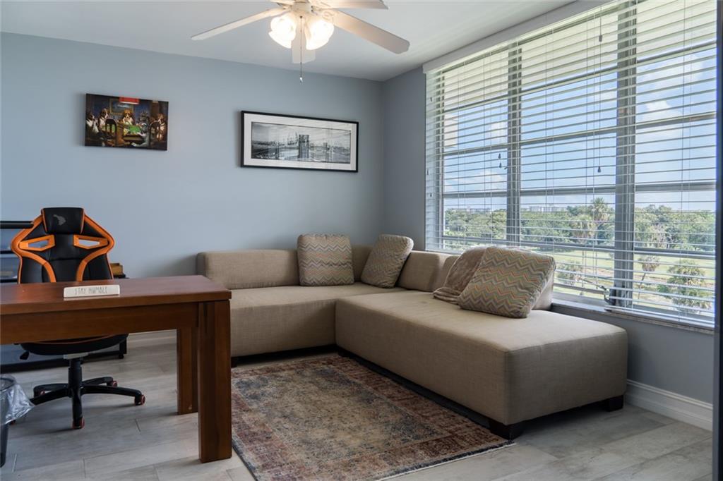 PALM AIRE COUNTRY CLUB - Residential