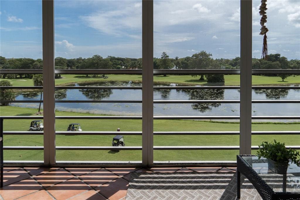 PALM AIRE COUNTRY CLUB - Residential