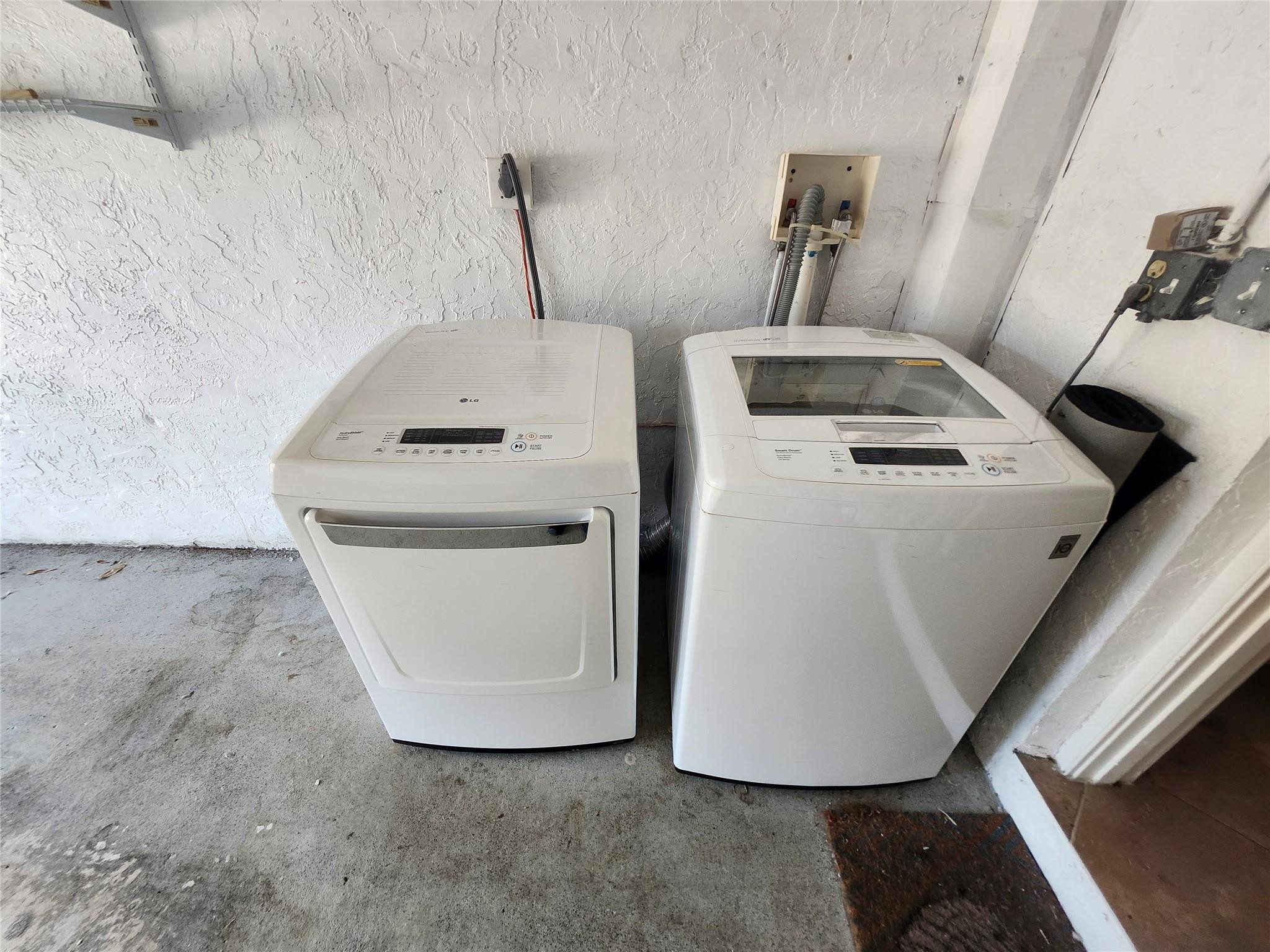 TOWNHOUSES@EMERALD HILLS - Residential