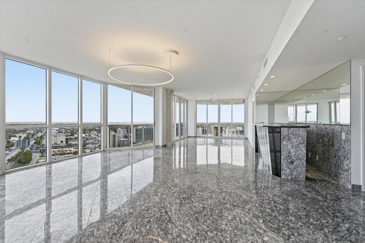 L'Hermitage - Residential