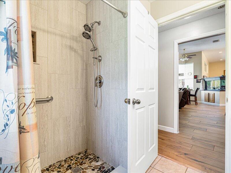 PORT ST LUCIE SECTION 48 1ST REPLAT - Residential