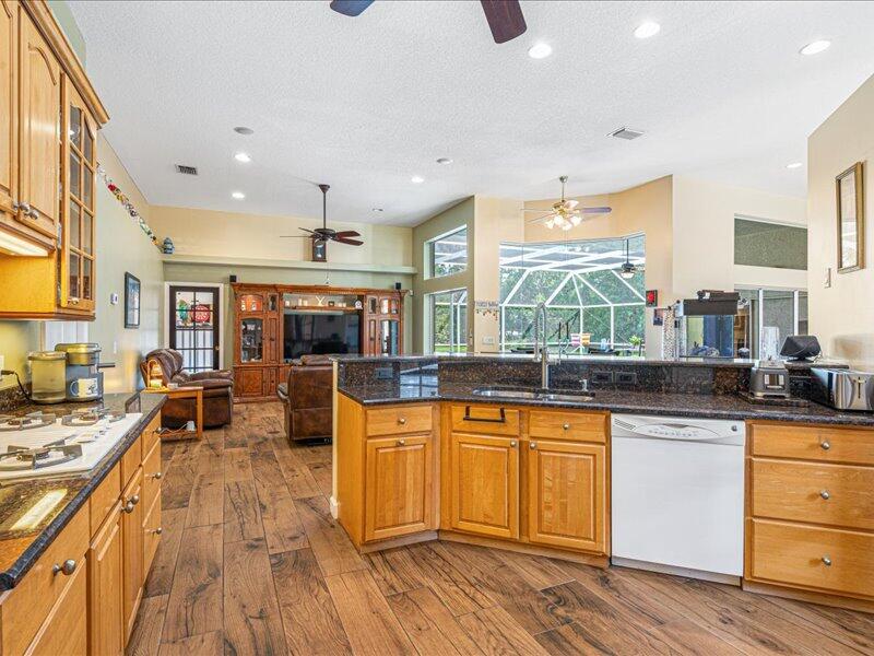 PORT ST LUCIE SECTION 48 1ST REPLAT - Residential